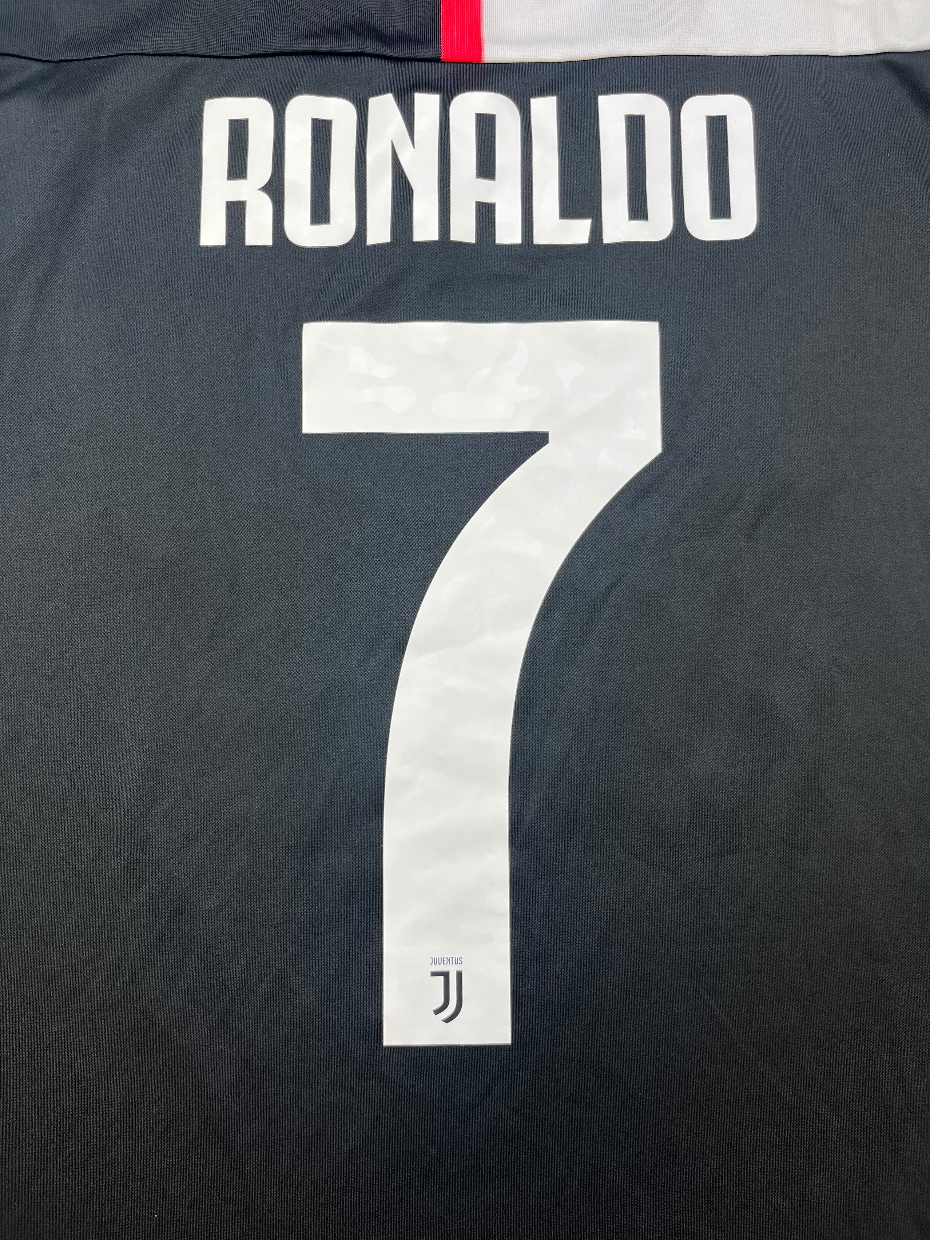 2019/20 Juventus Home Shirt Ronaldo #7 (XXL) 9/10