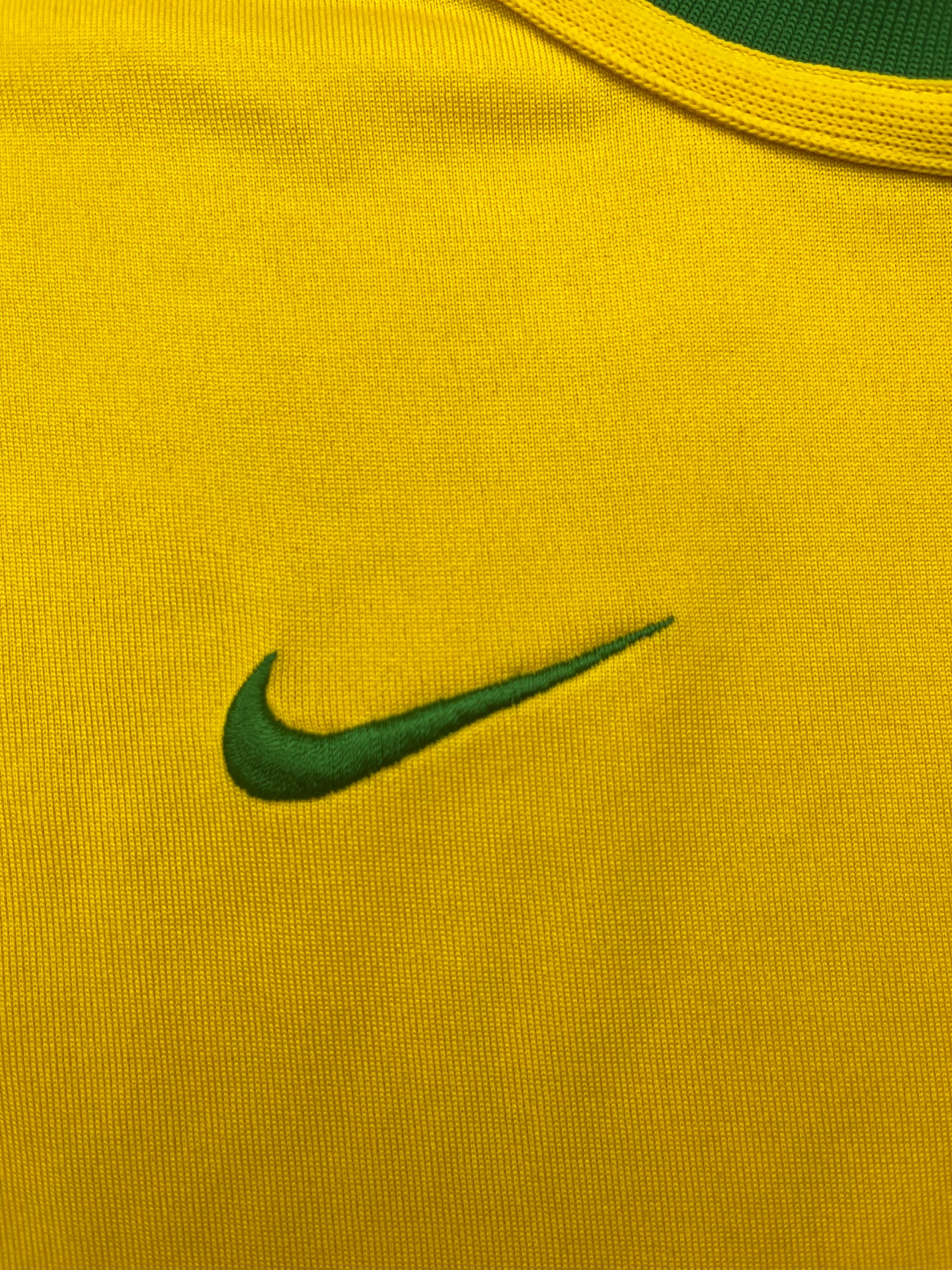 2000/02 Brazil Home Shirt (L) 9/10