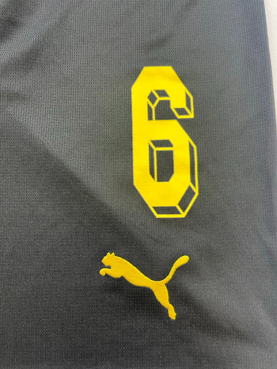 2023/24 Dortmund Home Shorts #6 (S) 9/10