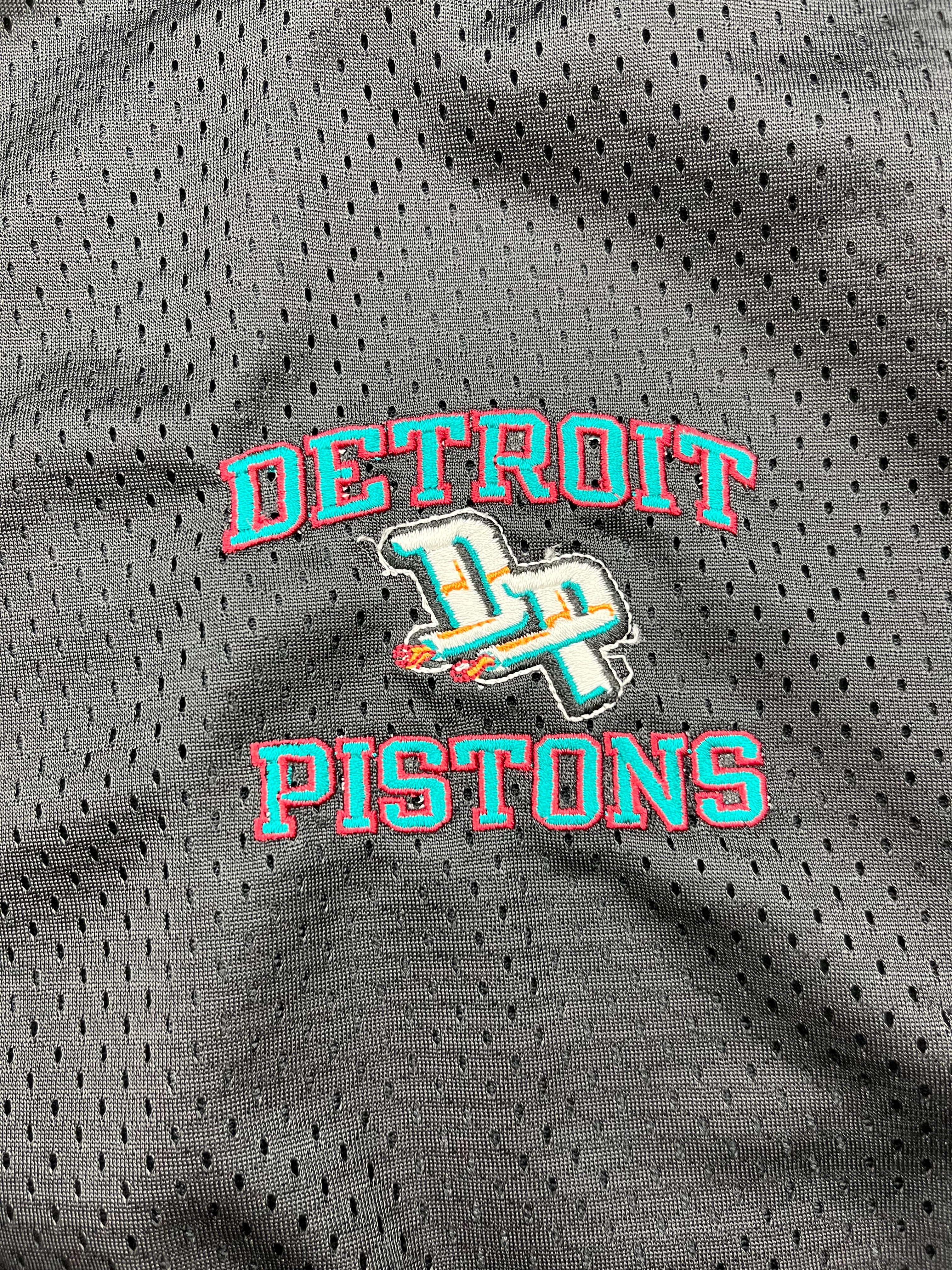 1996-00 Detroit Pistons Champion Jacket (XL) 9/10