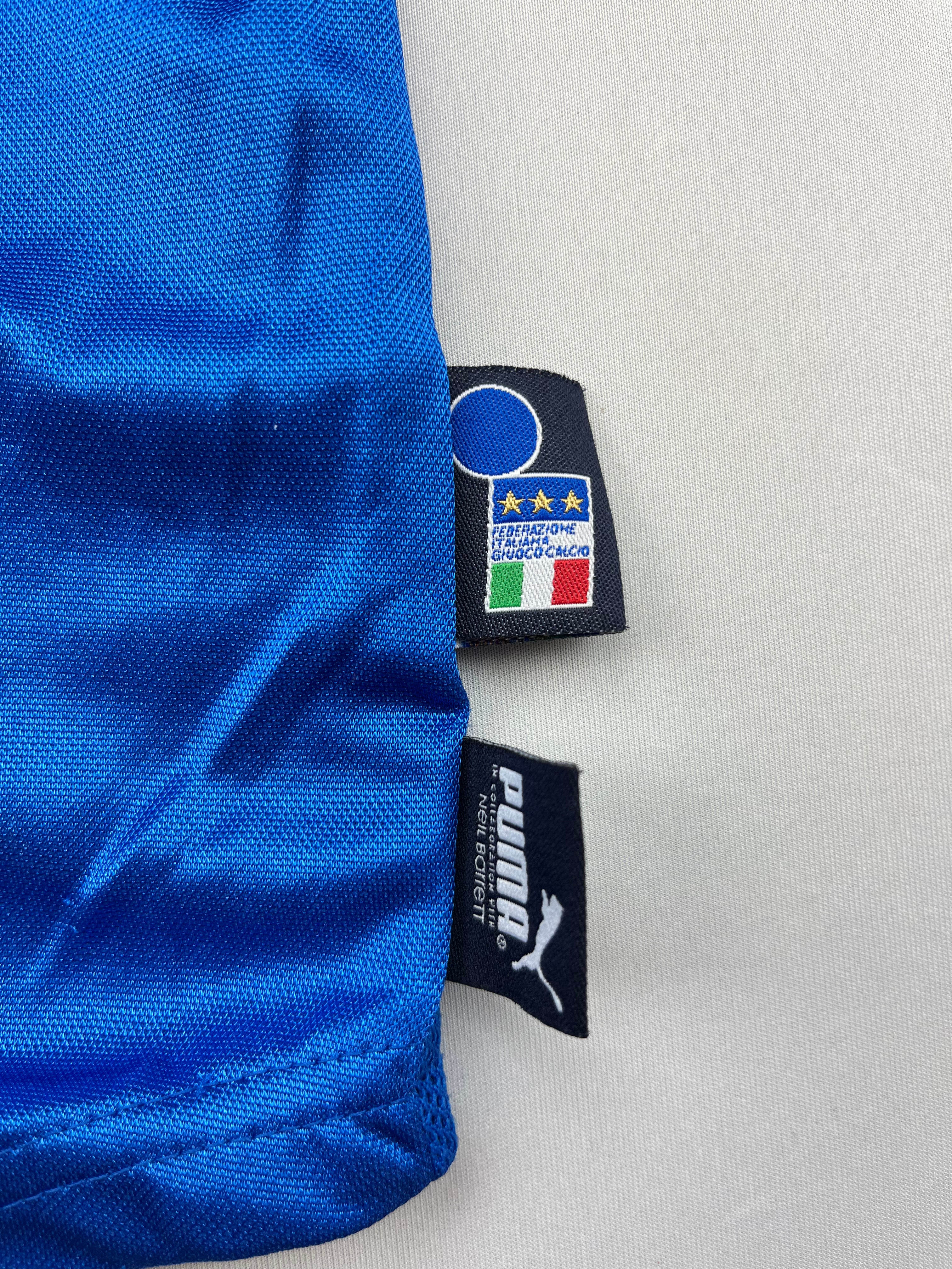 2004/06 Italy Home Shirt (XL) 9/10