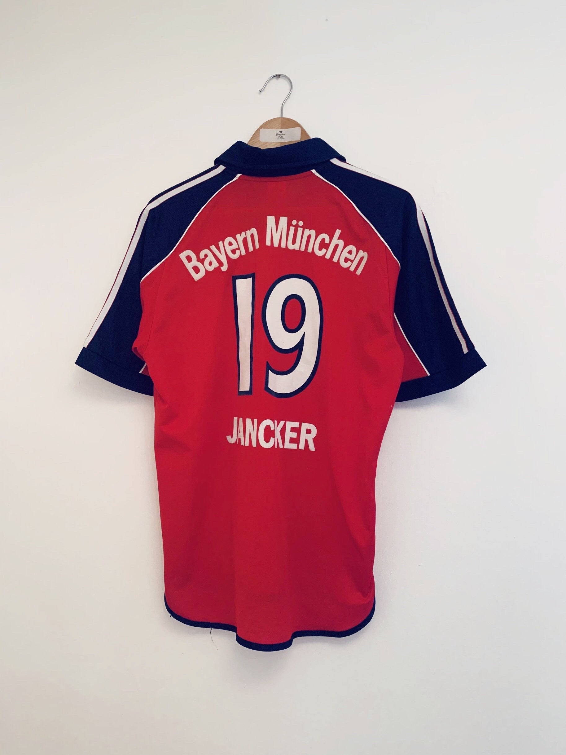 1999/01 Bayern Munich Home Shirt Jancker #19 (S) 8.5/10