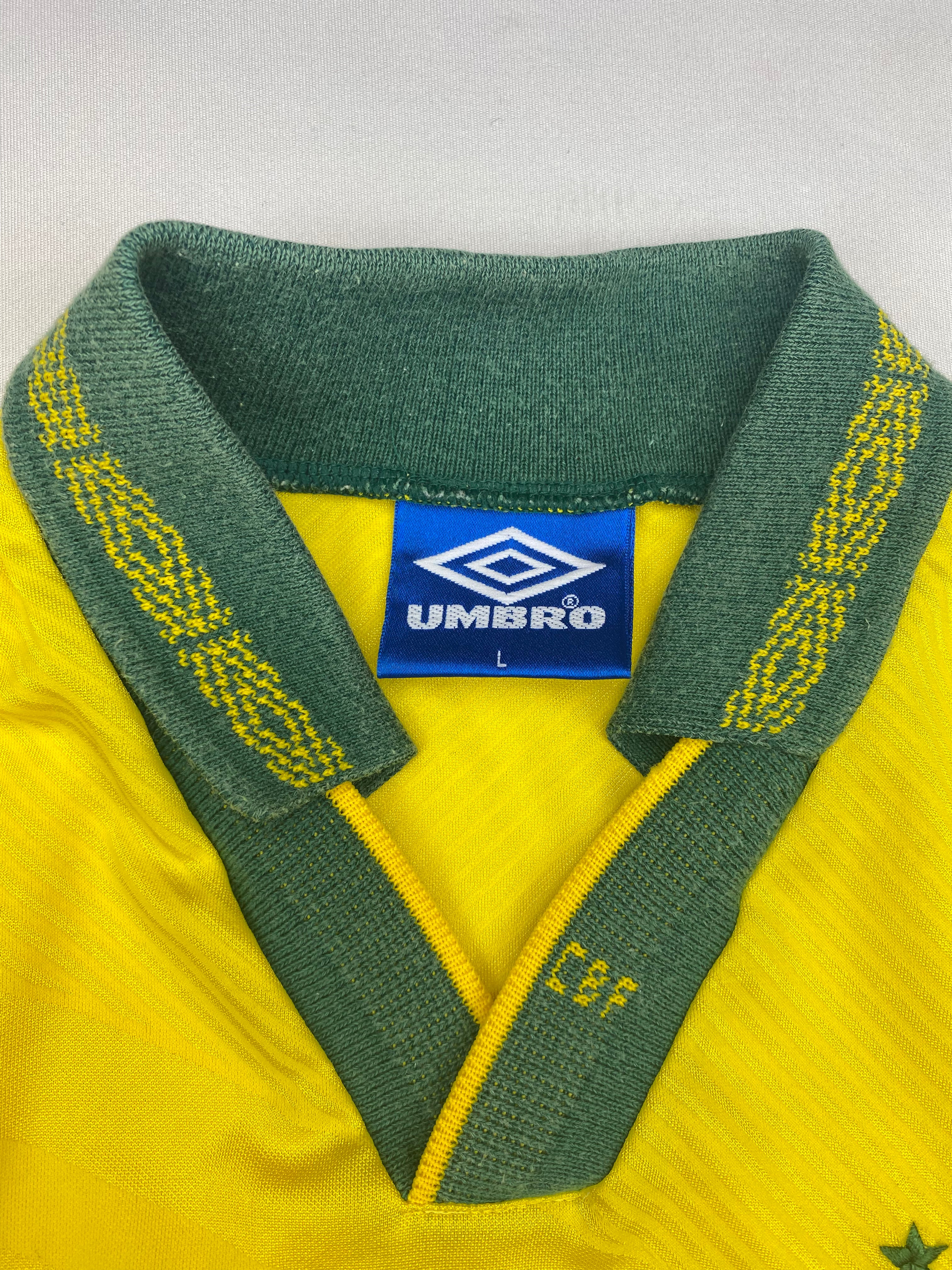 1993/94 Brazil Home Shirt (L) 8.5/10